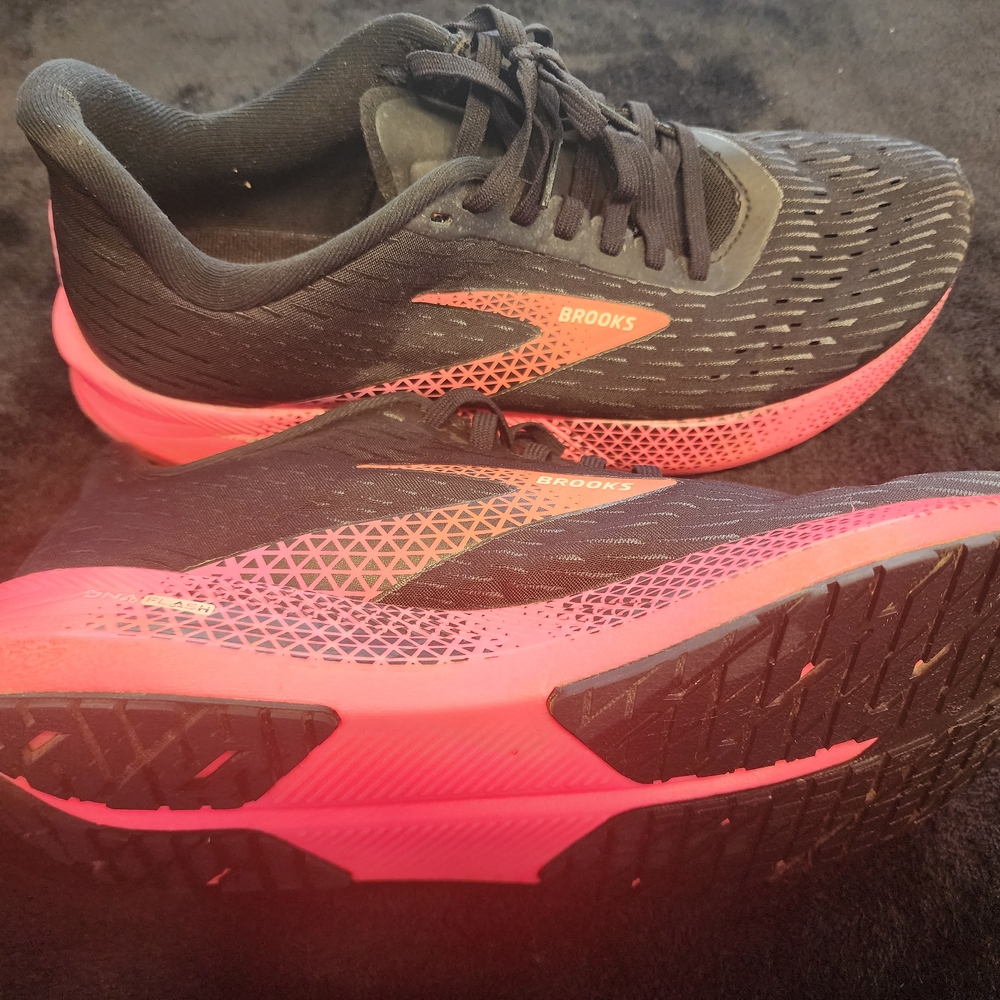 Brooks Black and Pink Running Shoes - Picture 3 of 6